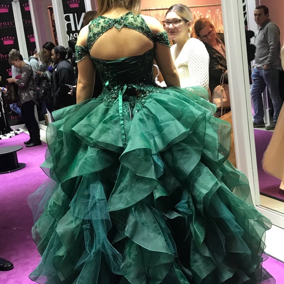 Green Prom dress - Picture 2 of 3